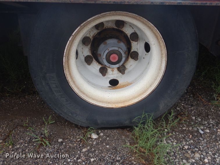 image for item FT9469 2000 Load King drop deck equipment trailer