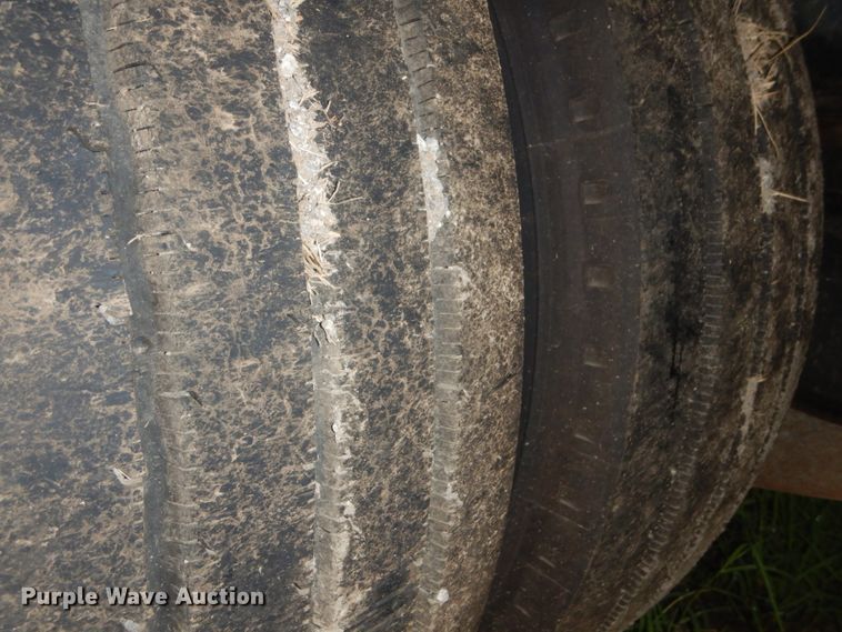 image for item FT9469 2000 Load King drop deck equipment trailer