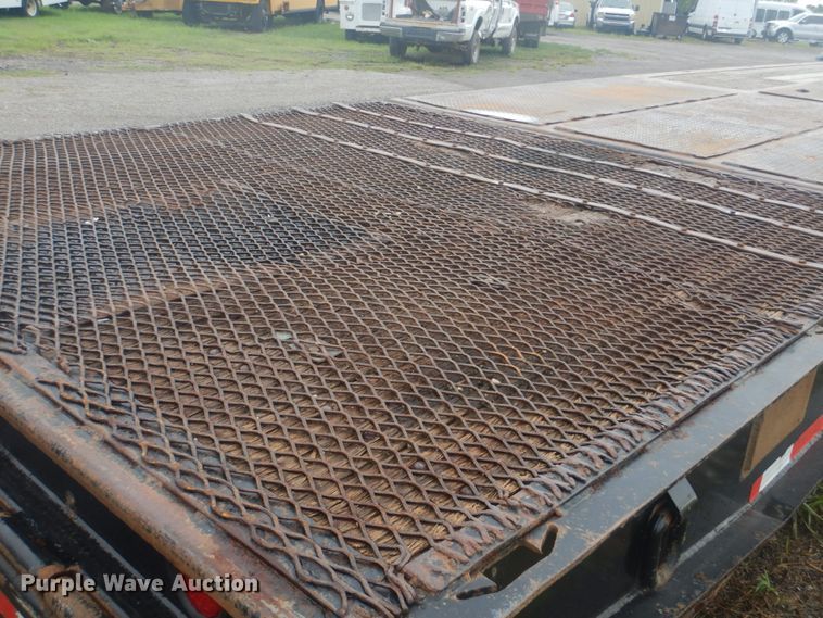 image for item FT9469 2000 Load King drop deck equipment trailer