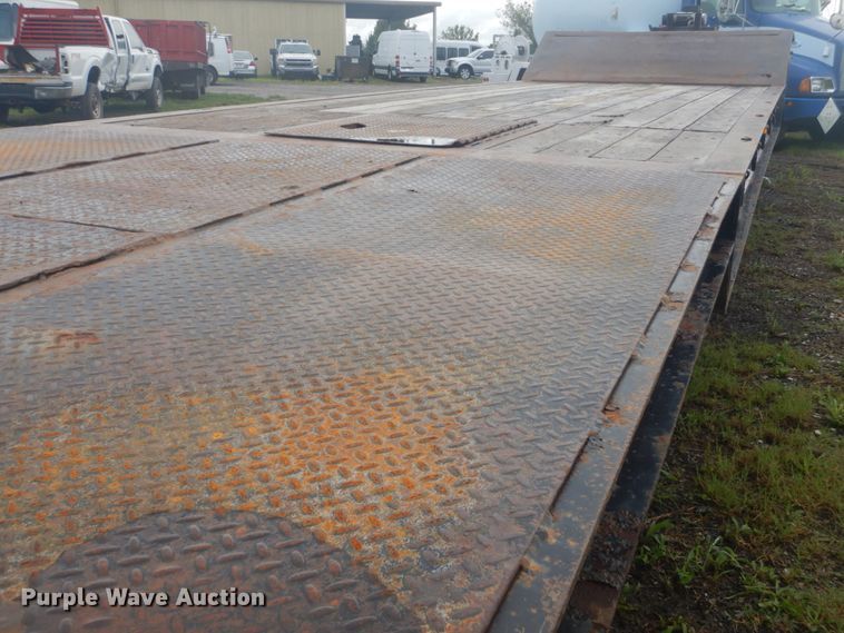 image for item FT9469 2000 Load King drop deck equipment trailer