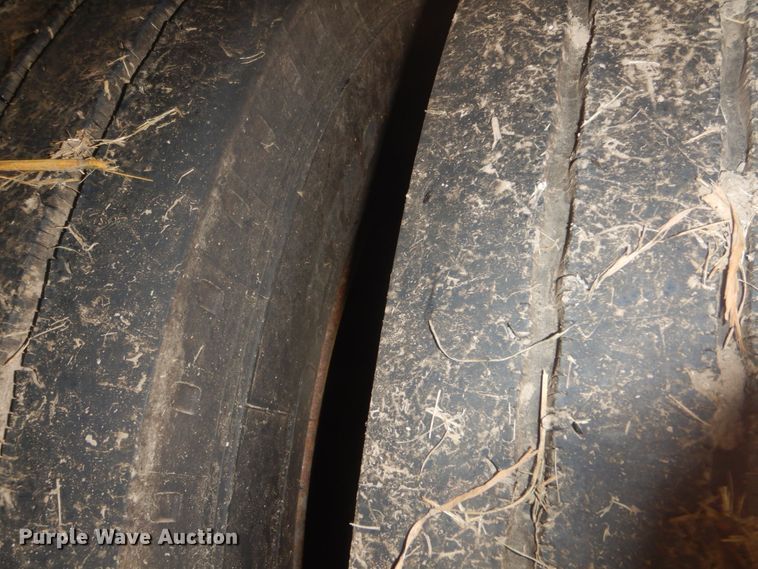 image for item FT9469 2000 Load King drop deck equipment trailer