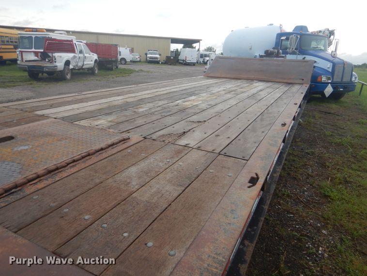 image for item FT9469 2000 Load King drop deck equipment trailer