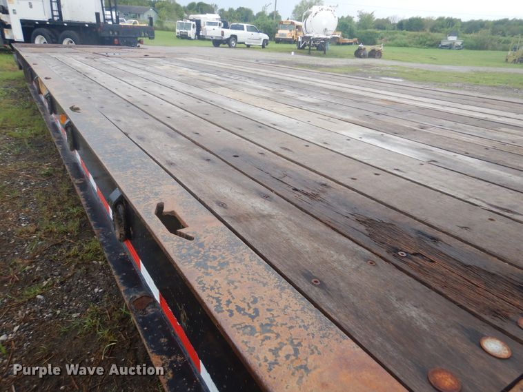 image for item FT9469 2000 Load King drop deck equipment trailer