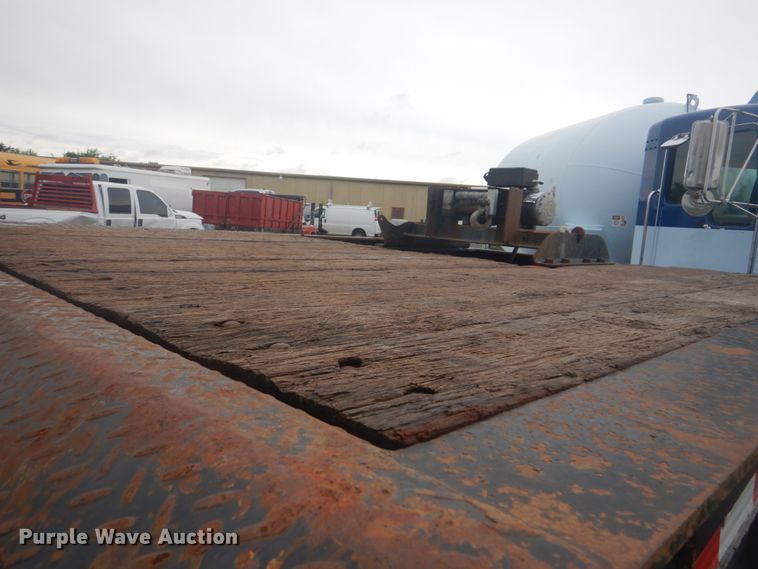 image for item FT9469 2000 Load King drop deck equipment trailer