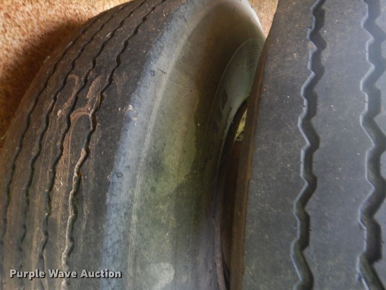 image for item FT9470 1982 Kalyn RLP-70 drop deck equipment trailer