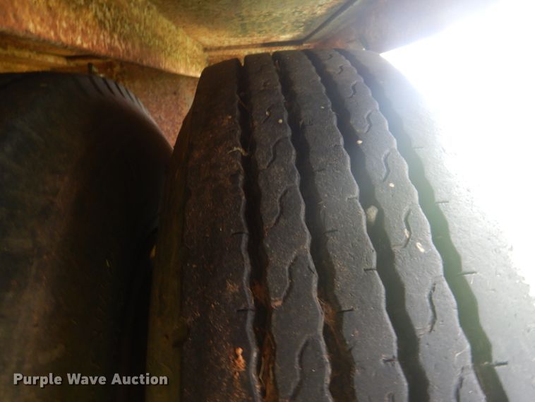 image for item FT9470 1982 Kalyn RLP-70 drop deck equipment trailer