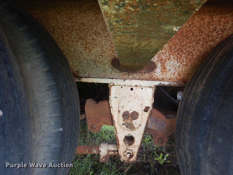 image for item FT9470 1982 Kalyn RLP-70 drop deck equipment trailer