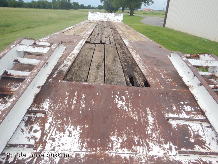 image for item FT9470 1982 Kalyn RLP-70 drop deck equipment trailer