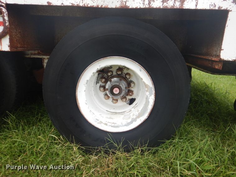 image for item FT9470 1982 Kalyn RLP-70 drop deck equipment trailer