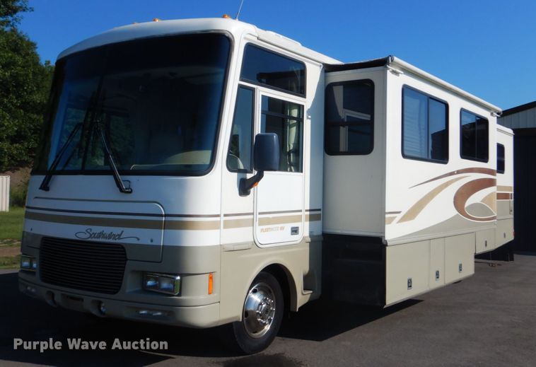 image for item FT9476 2001 Fleetwood Southwind RV