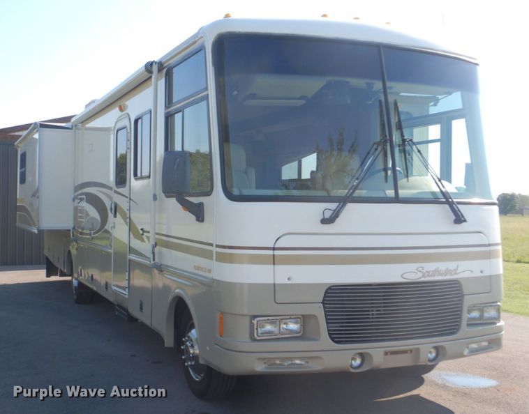 image for item FT9476 2001 Fleetwood Southwind RV