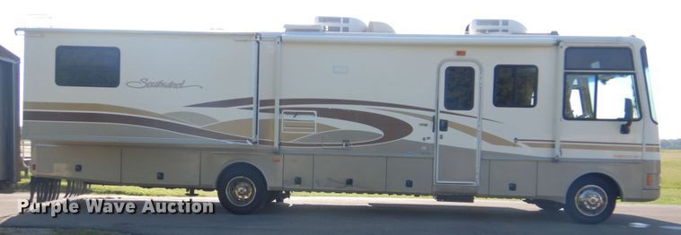 image for item FT9476 2001 Fleetwood Southwind RV