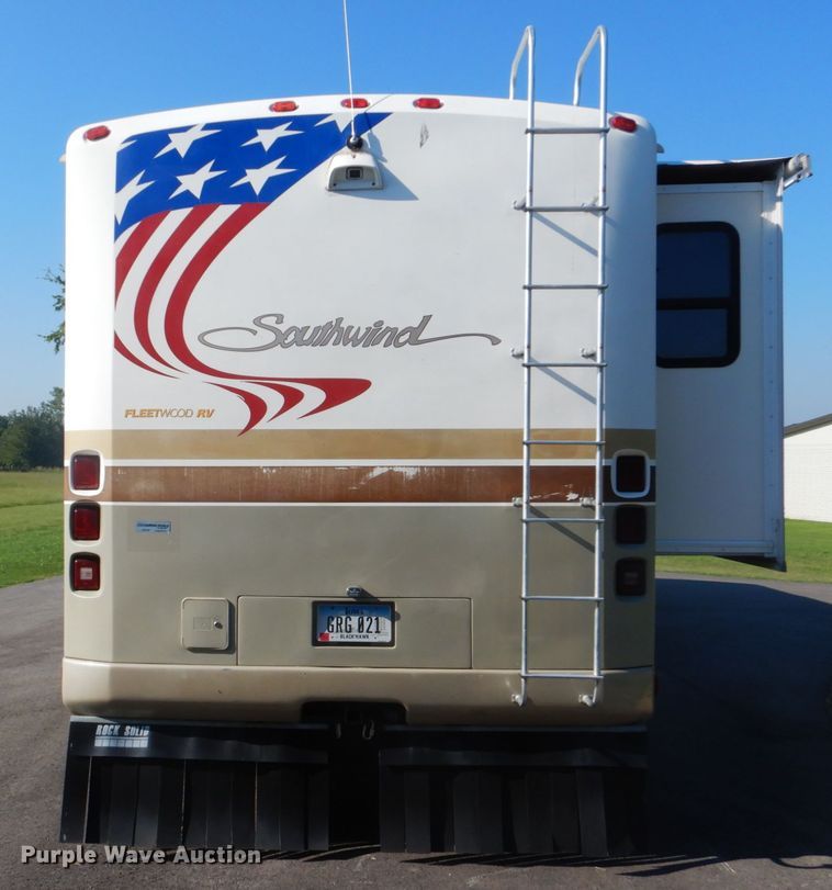image for item FT9476 2001 Fleetwood Southwind RV