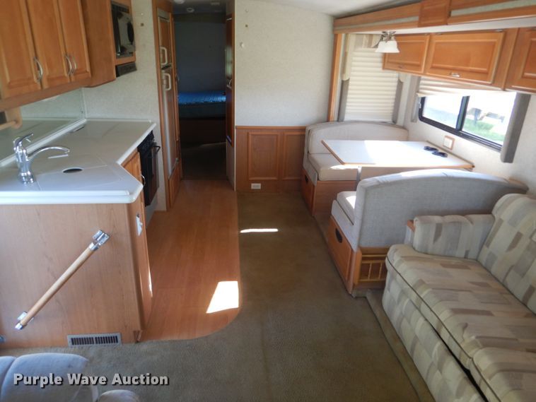 image for item FT9476 2001 Fleetwood Southwind RV