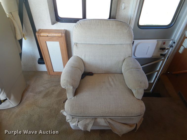 image for item FT9476 2001 Fleetwood Southwind RV