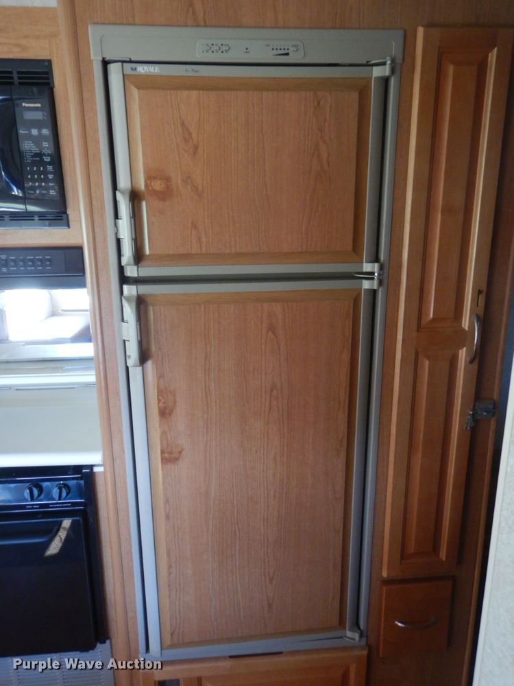 image for item FT9476 2001 Fleetwood Southwind RV