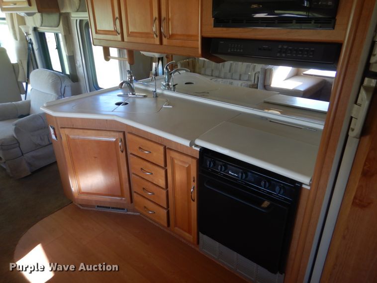 image for item FT9476 2001 Fleetwood Southwind RV