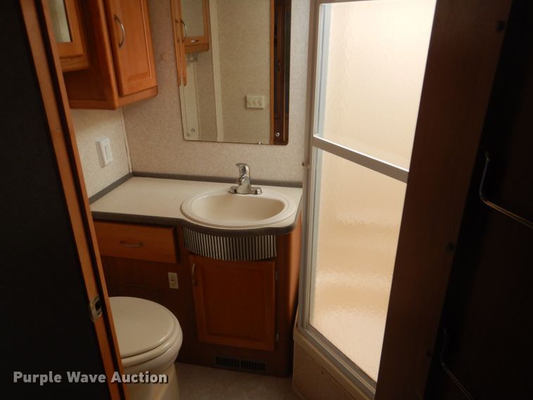 image for item FT9476 2001 Fleetwood Southwind RV