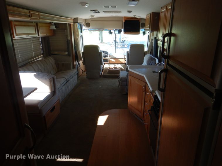 image for item FT9476 2001 Fleetwood Southwind RV