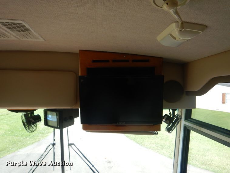 image for item FT9476 2001 Fleetwood Southwind RV