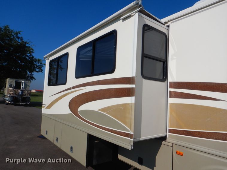 image for item FT9476 2001 Fleetwood Southwind RV