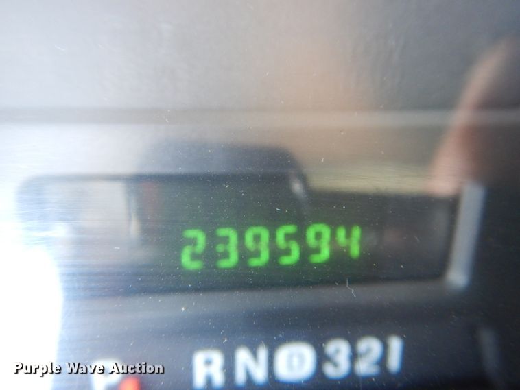 image for item FT9478 2005 Ford F550 Super Duty bucket truck