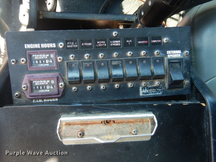 image for item FT9478 2005 Ford F550 Super Duty bucket truck