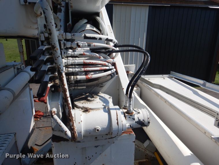 image for item FT9478 2005 Ford F550 Super Duty bucket truck