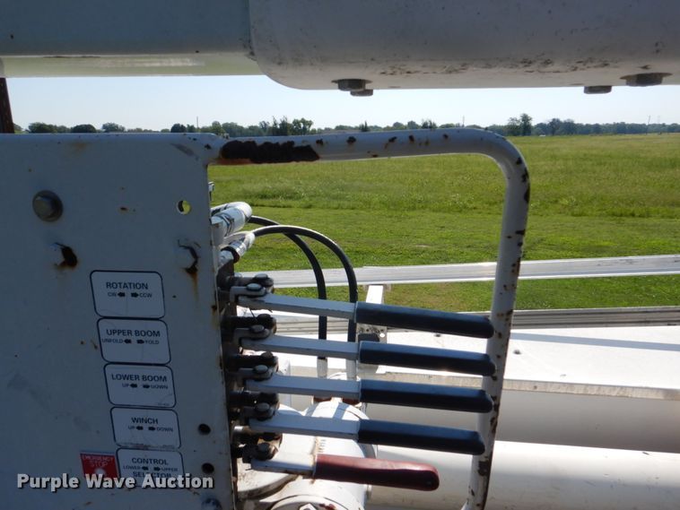 image for item FT9478 2005 Ford F550 Super Duty bucket truck