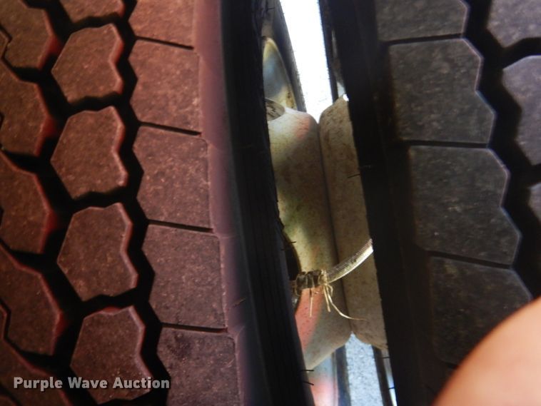 image for item FT9478 2005 Ford F550 Super Duty bucket truck