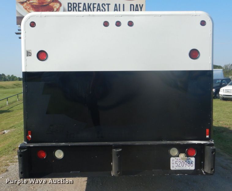 image for item FT9483 2009 Kenworth T270 delivery truck