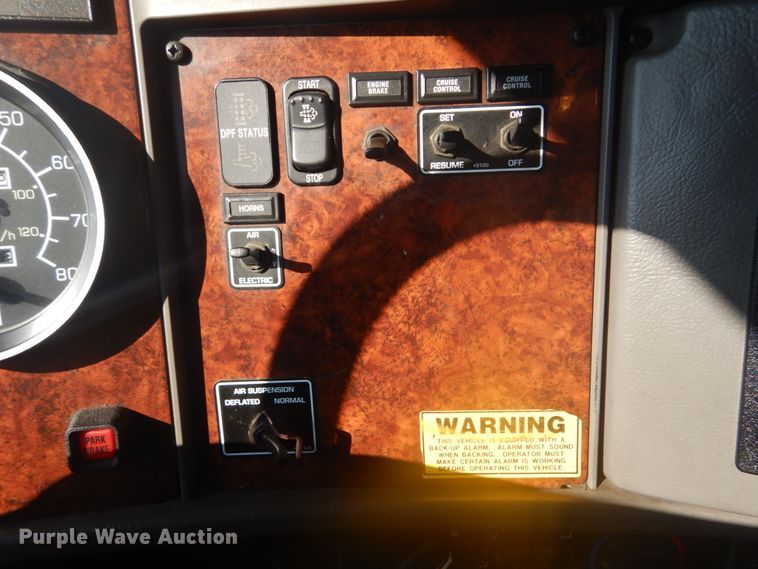 image for item FT9483 2009 Kenworth T270 delivery truck