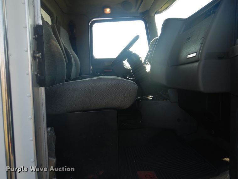 image for item FT9483 2009 Kenworth T270 delivery truck