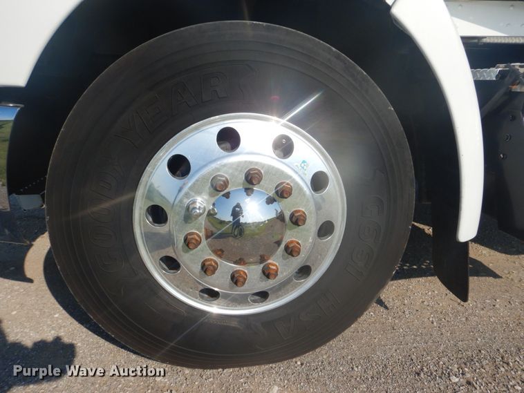 image for item FT9483 2009 Kenworth T270 delivery truck