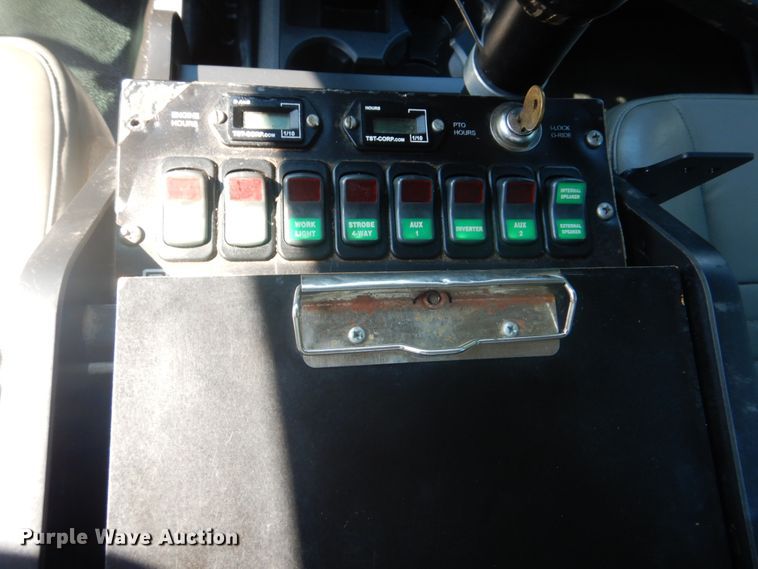 image for item FT9485 2008 Dodge Ram 5500HD bucket truck