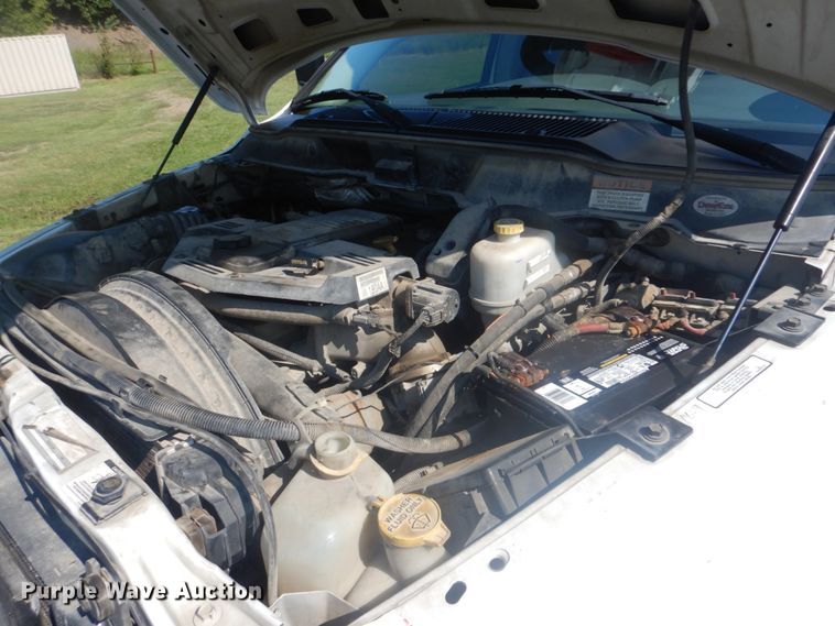 image for item FT9485 2008 Dodge Ram 5500HD bucket truck