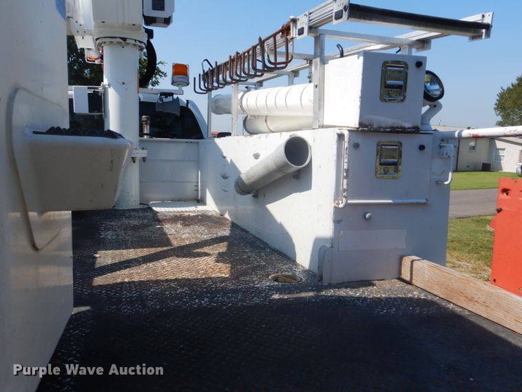 image for item FT9485 2008 Dodge Ram 5500HD bucket truck