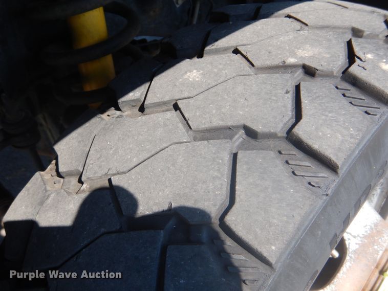 image for item FT9485 2008 Dodge Ram 5500HD bucket truck