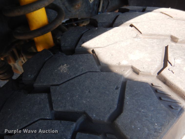 image for item FT9485 2008 Dodge Ram 5500HD bucket truck