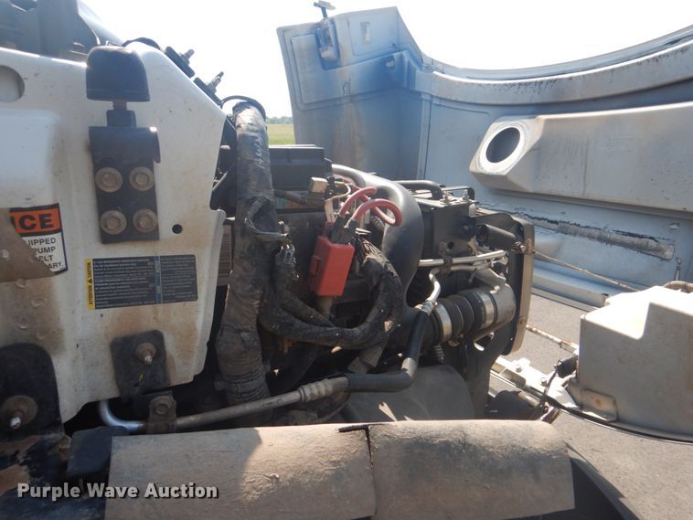 image for item FT9486 2008 Chevrolet C5500 bucket truck