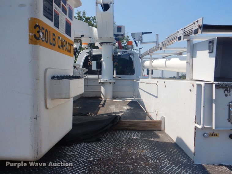 image for item FT9486 2008 Chevrolet C5500 bucket truck