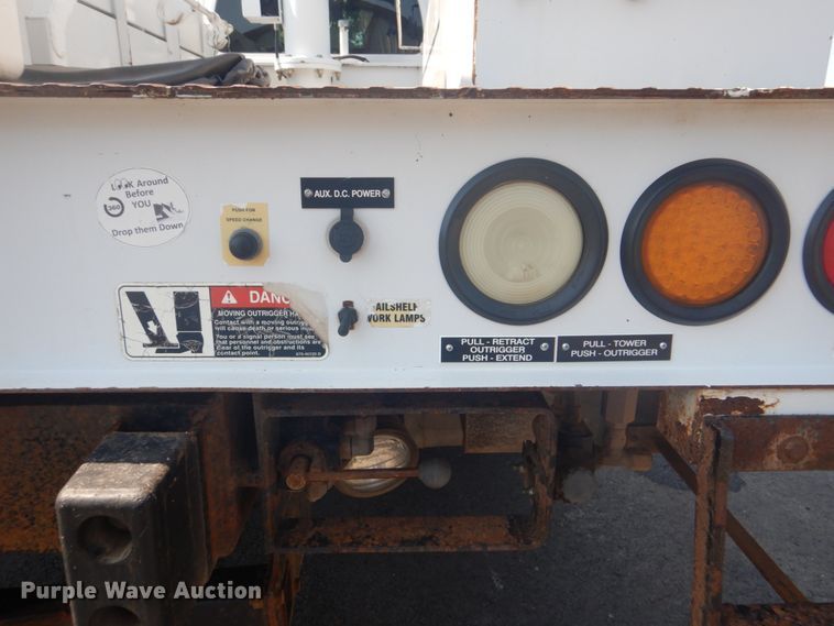 image for item FT9486 2008 Chevrolet C5500 bucket truck