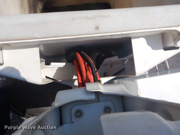 image for item FT9486 2008 Chevrolet C5500 bucket truck