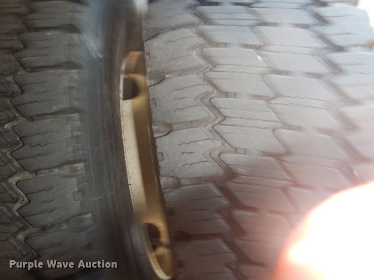 image for item FT9486 2008 Chevrolet C5500 bucket truck