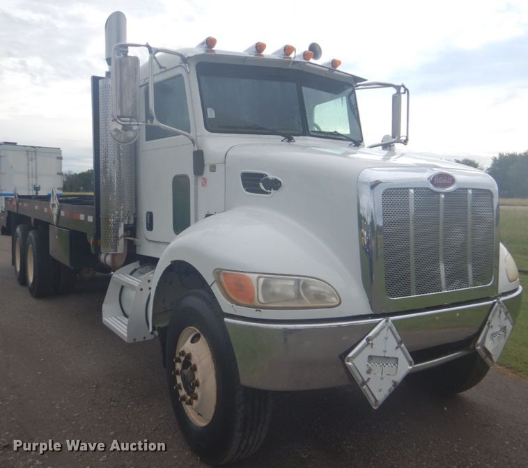image for item FT9496 2008 Peterbilt 340 flatbed truck