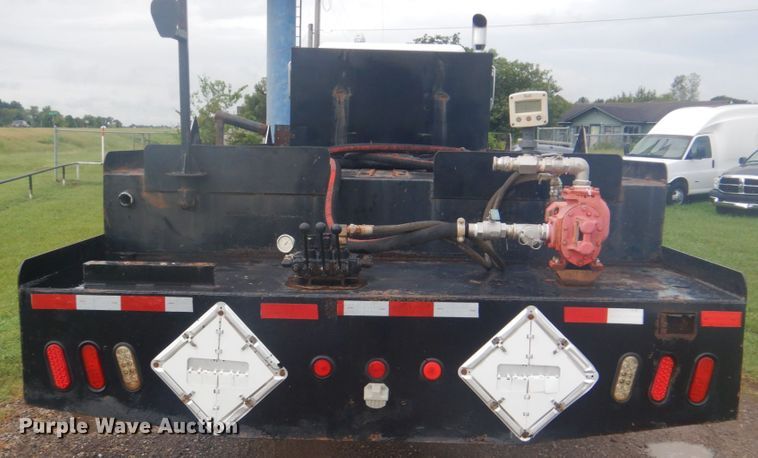 image for item FT9496 2008 Peterbilt 340 flatbed truck