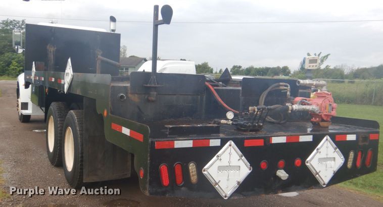 image for item FT9496 2008 Peterbilt 340 flatbed truck