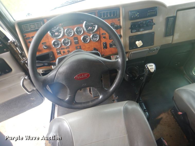 image for item FT9496 2008 Peterbilt 340 flatbed truck