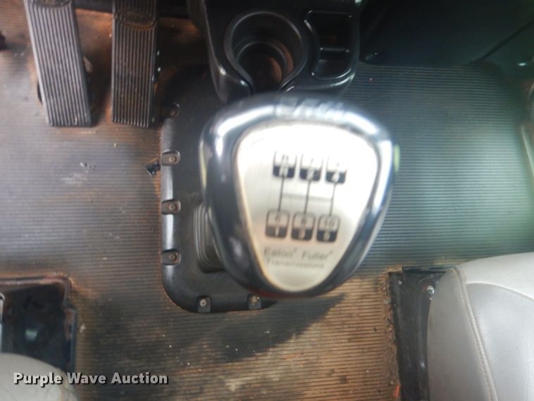 image for item FT9496 2008 Peterbilt 340 flatbed truck