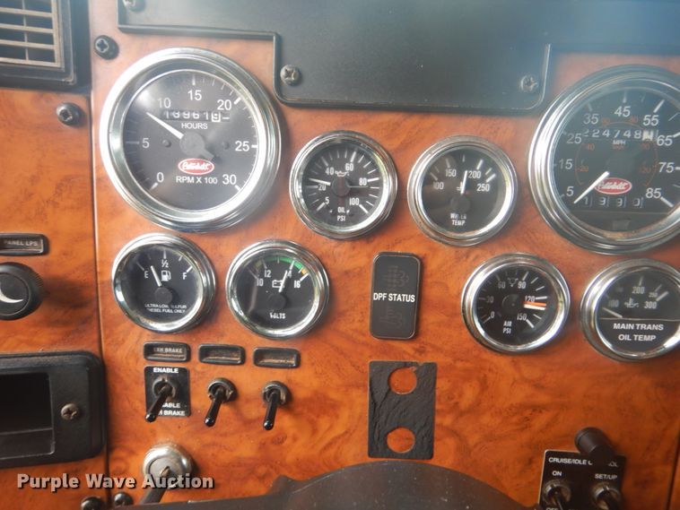 image for item FT9496 2008 Peterbilt 340 flatbed truck